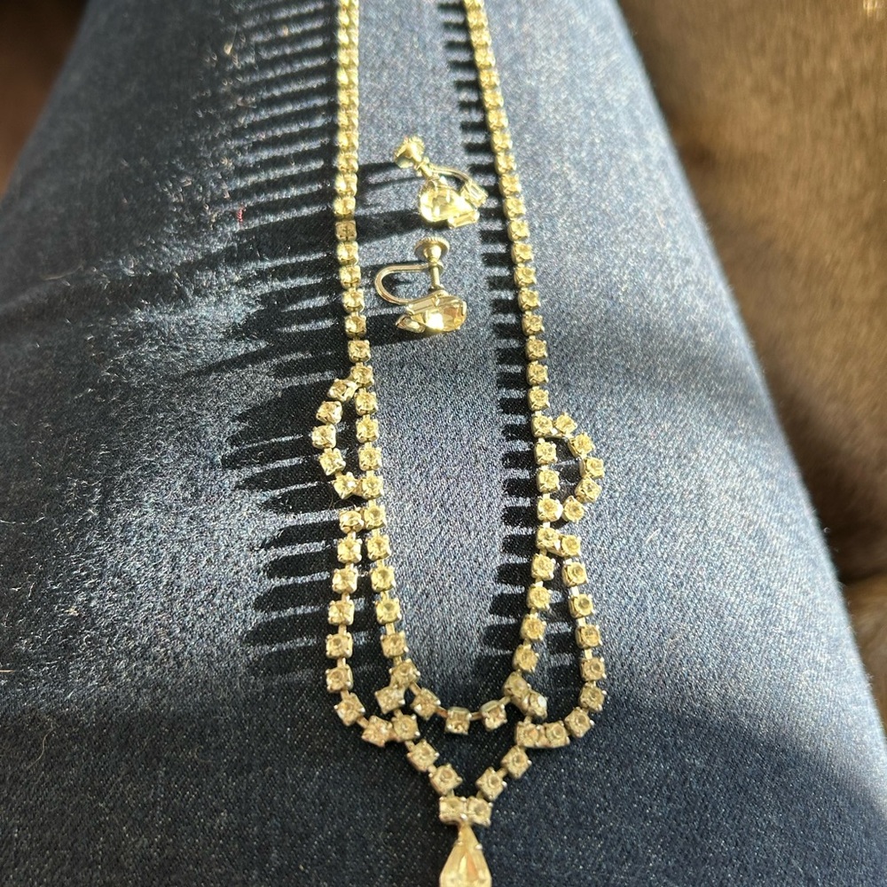 4/$100 Rhinestone choker necklace 15 set with Continental earrings - Picture 2 of 5